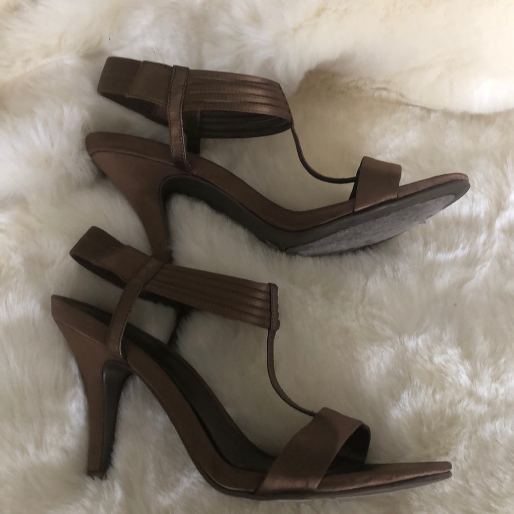 👠✨ Kenneth Cole Bronze Slingback Heel - Size 10, 2” Heel